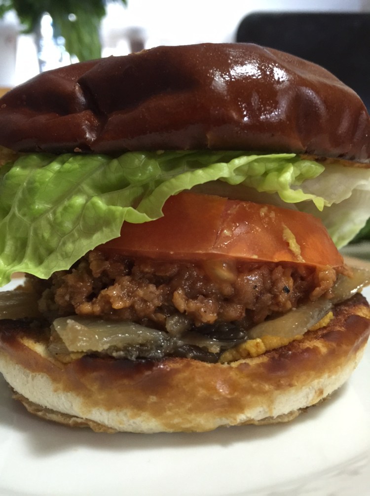 MATCH SAUSAGE BUN SANDWICH 2