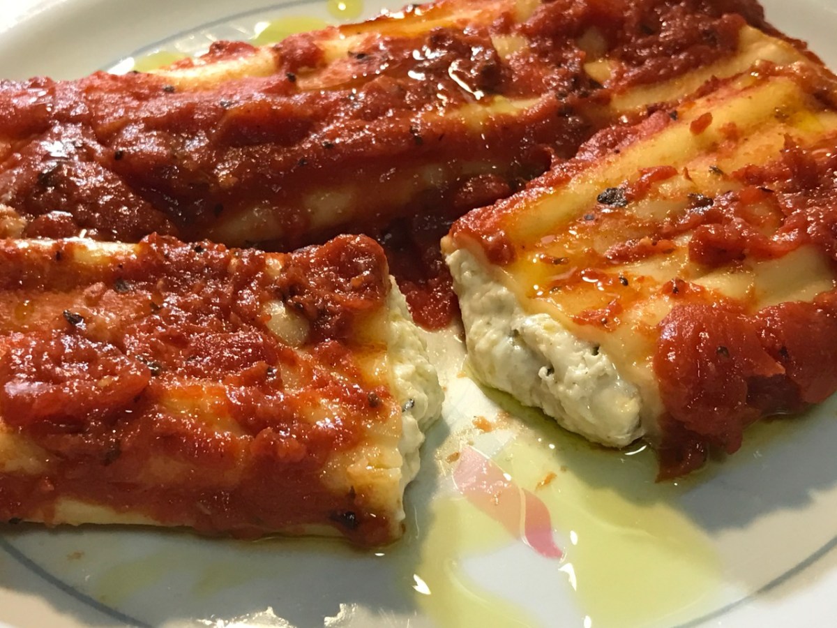 SHARON’S MANICOTTI